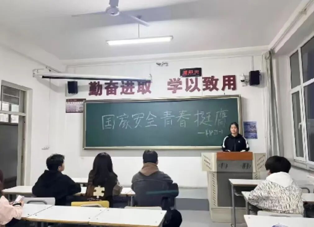 b6c5345d9de69a8f51a850ec8ab8f3a.jpg