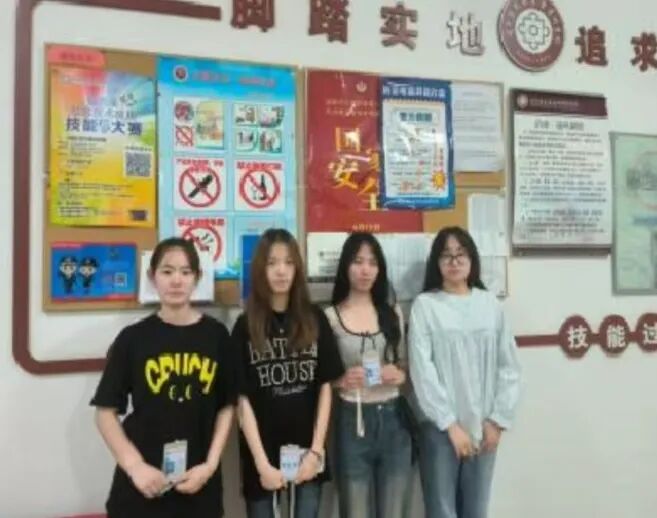 776e41950c41bda939cde424d3db8ce.jpg