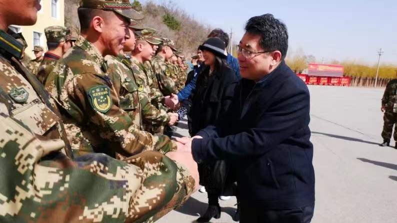 全体193名士官毕业生在武警抚顺教导队完成了为期3个月的毕业封闭集训