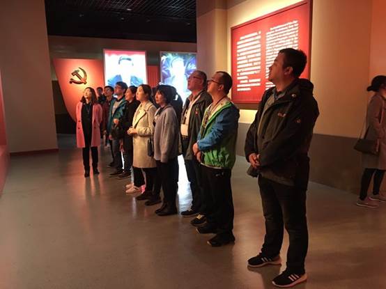 http://www.lncc.edu.cn/__local/E/52/37/CFA23C9BF85469577B22C9F1BC1_C38D3E62_E9EF.jpg