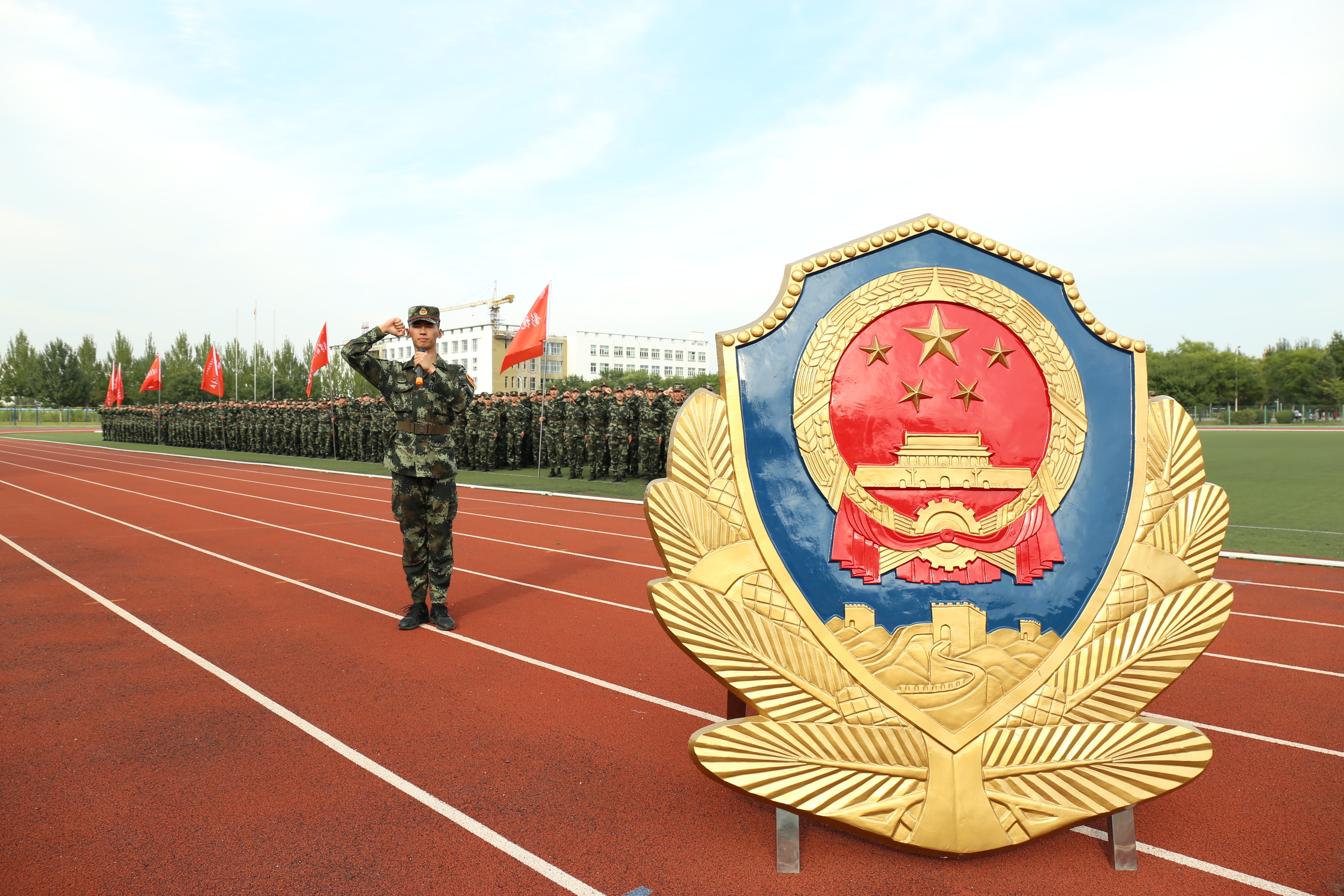 我校隆重举行2019级定向培养直招士官入学仪式