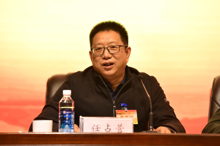 首页 新闻事件 > 正文武警部队政治工作部副主任魏智威在大会上发表