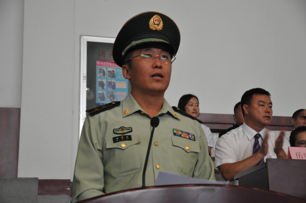 武警辽宁省总队警务处副处长曲福来中校讲话校友代表,沈阳全程德邦